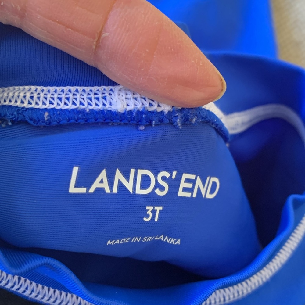 Land’s End Rash Guard - Picture 3 of 4